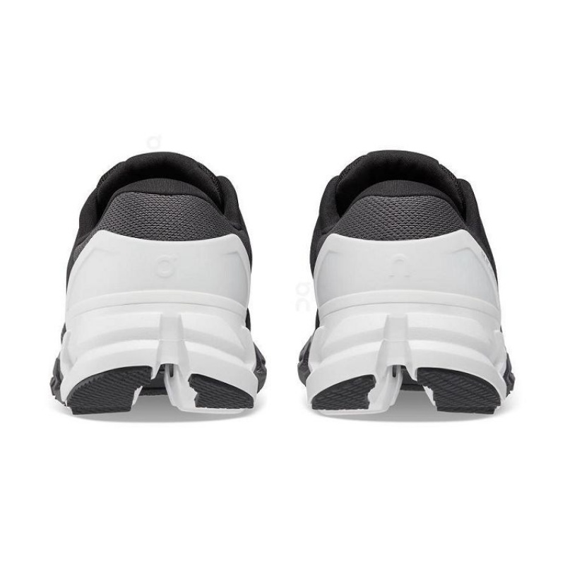 Zapatillas Running On Cloud Cloudflyer 4 Mujer Black / White | UY_ON8920